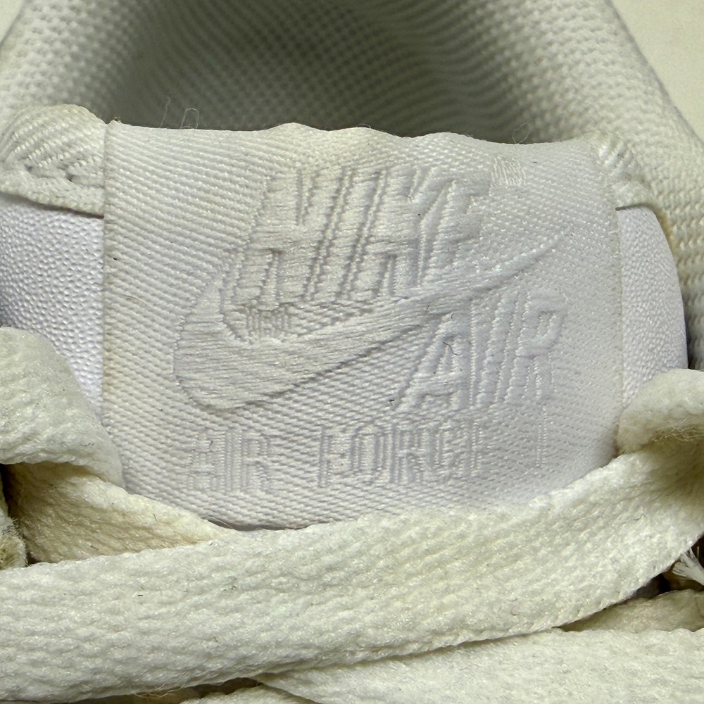 Nike Air Force 1 '07 Women's 9.5 White Low Top Sneakers DD8959-100 - Picture 13 of 16